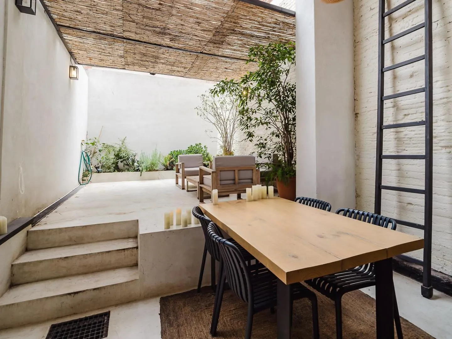 Luxury 2 Story Apartment Near Passeig De Gracia Barcelona Spanyolország