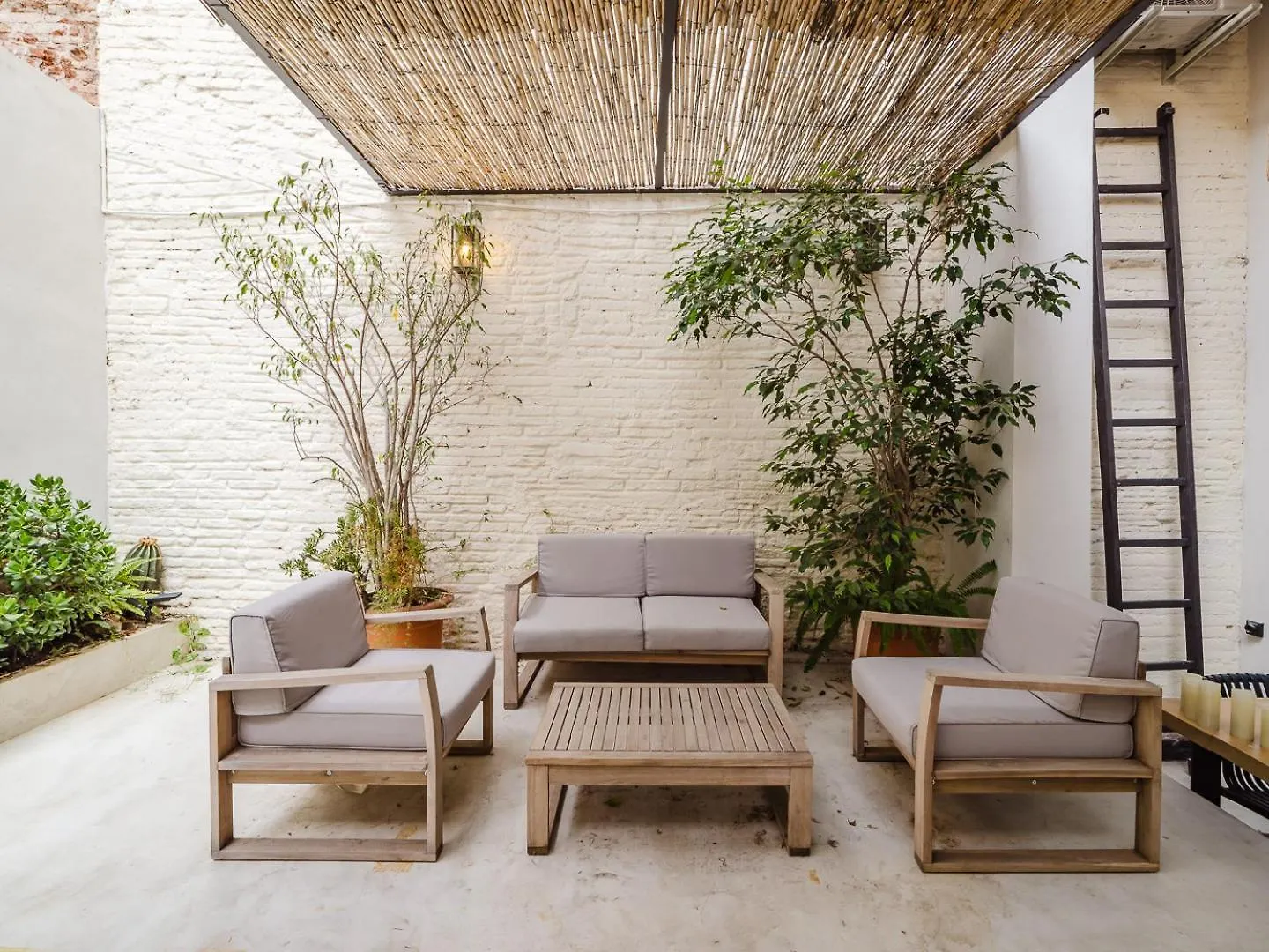 Luxury 2 Story Apartment Near Passeig De Gracia Barcelona Spanyolország